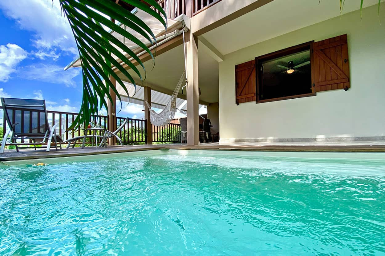 BABORD Location Martinique Joli T2 Anses d'Arlet piscine vue mer ⭐⭐⭐⭐⭐